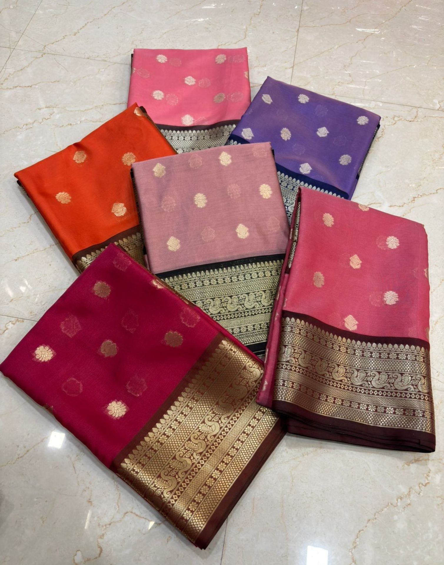 Gold Pattern Border Saree