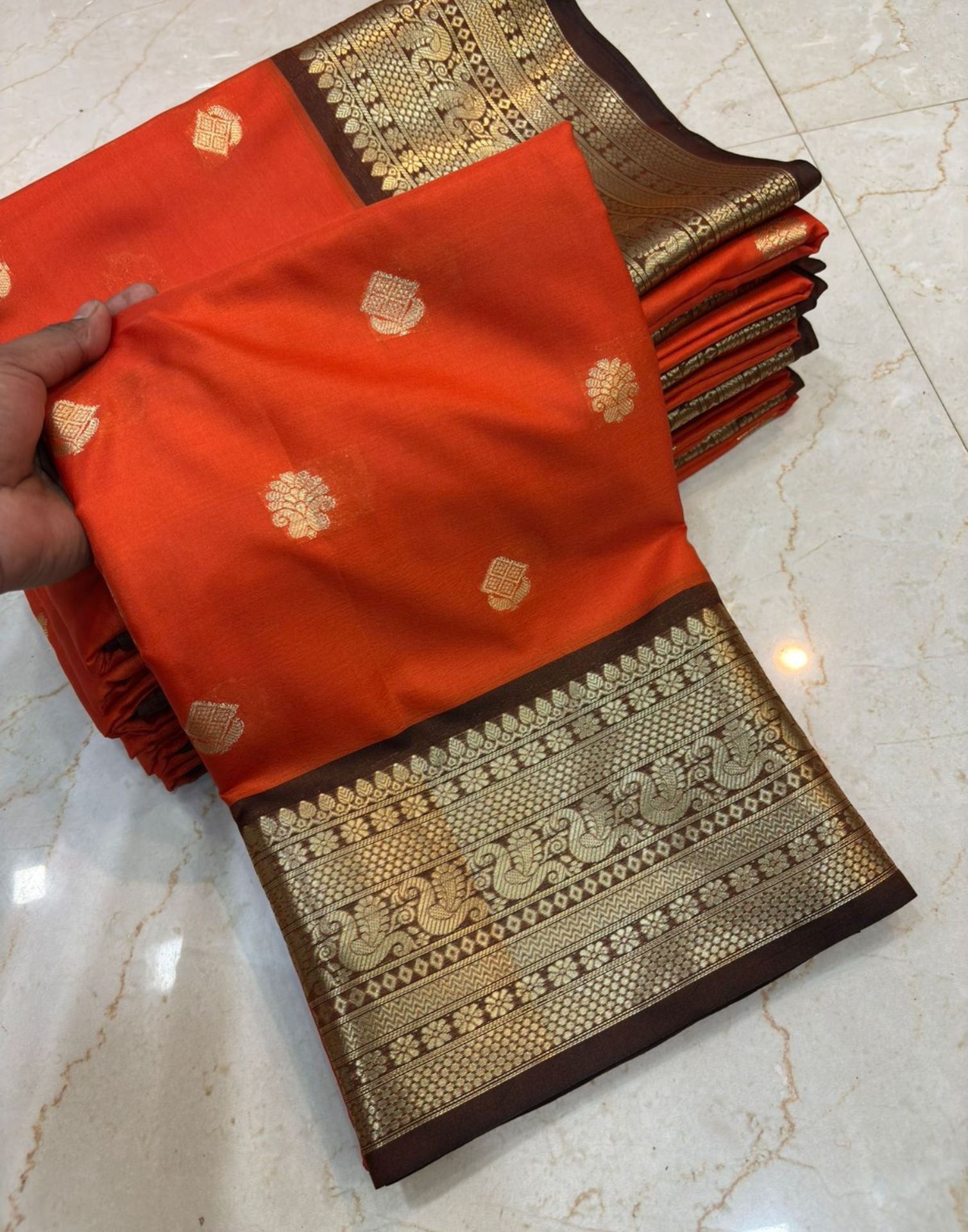 Gold Pattern Border Saree