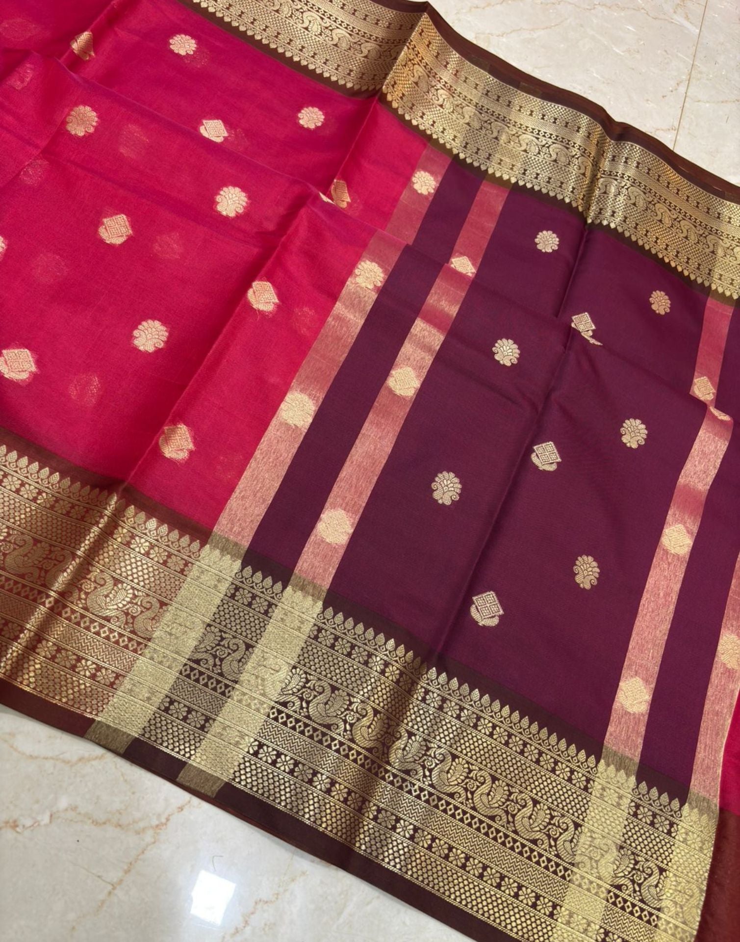 Gold Pattern Border Saree
