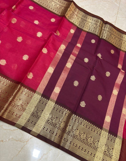 Gold Pattern Border Saree
