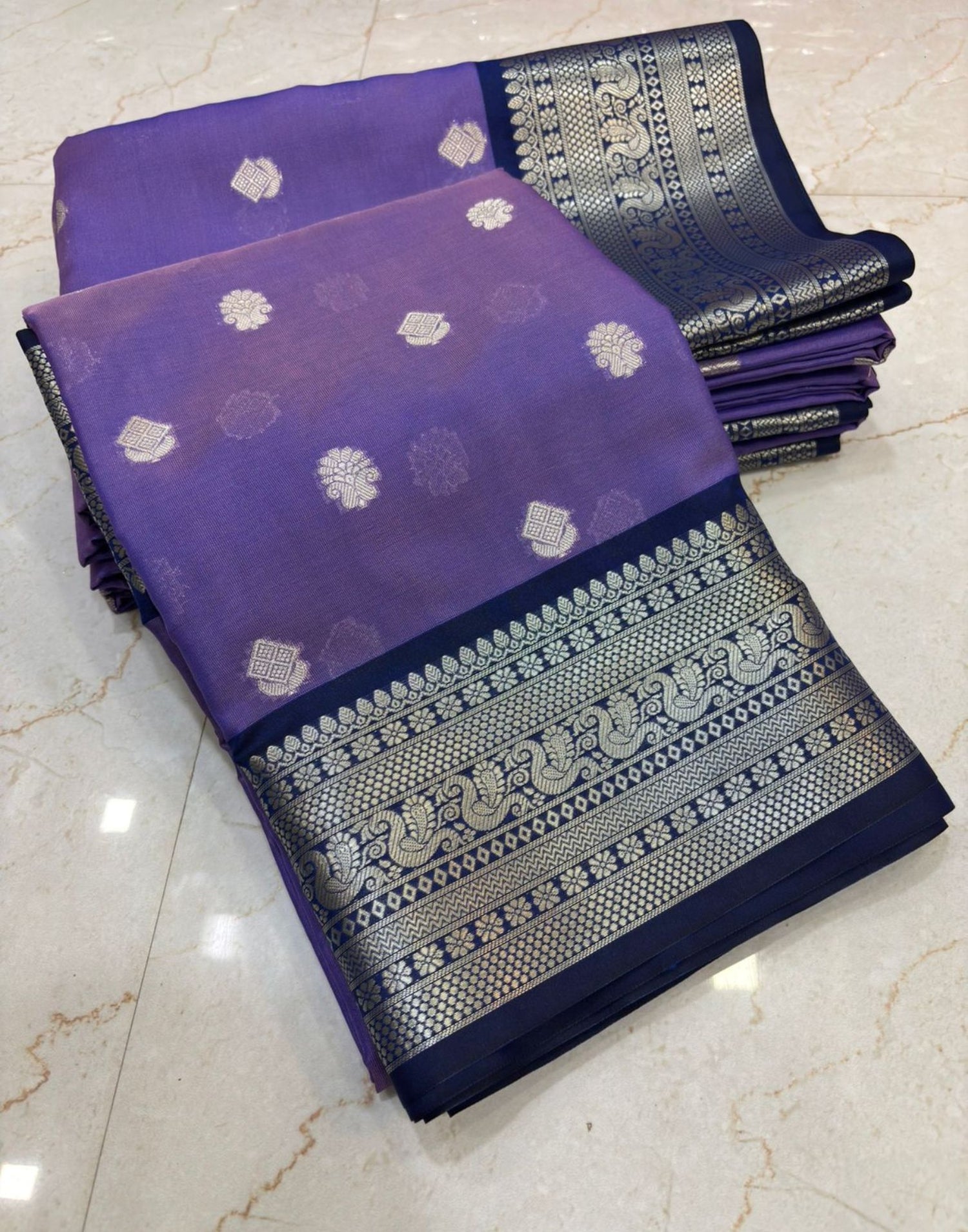 Gold Pattern Border Saree
