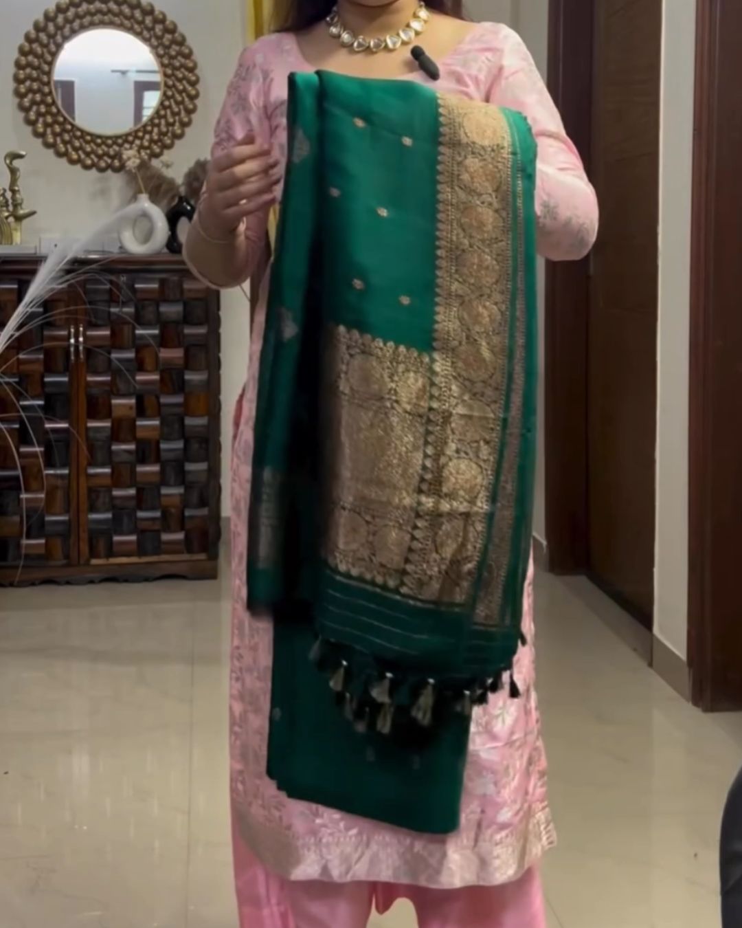 Hariyali Glow Cotton Jari Suit