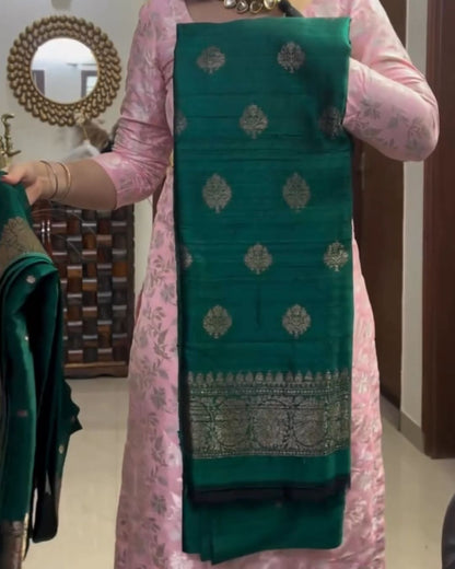 Hariyali Glow Cotton Jari Suit